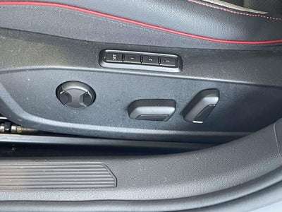 2024 Volkswagen Golf GTI Autobahn