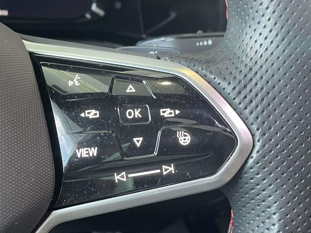 2024 Volkswagen Golf GTI Autobahn