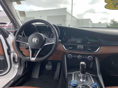 2018 Alfa Romeo Giulia Base