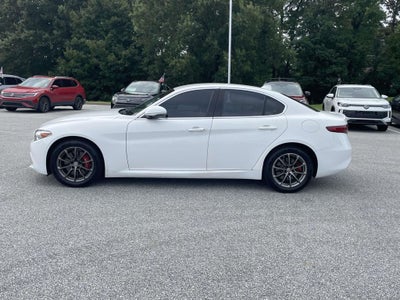 2018 Alfa Romeo Giulia Base