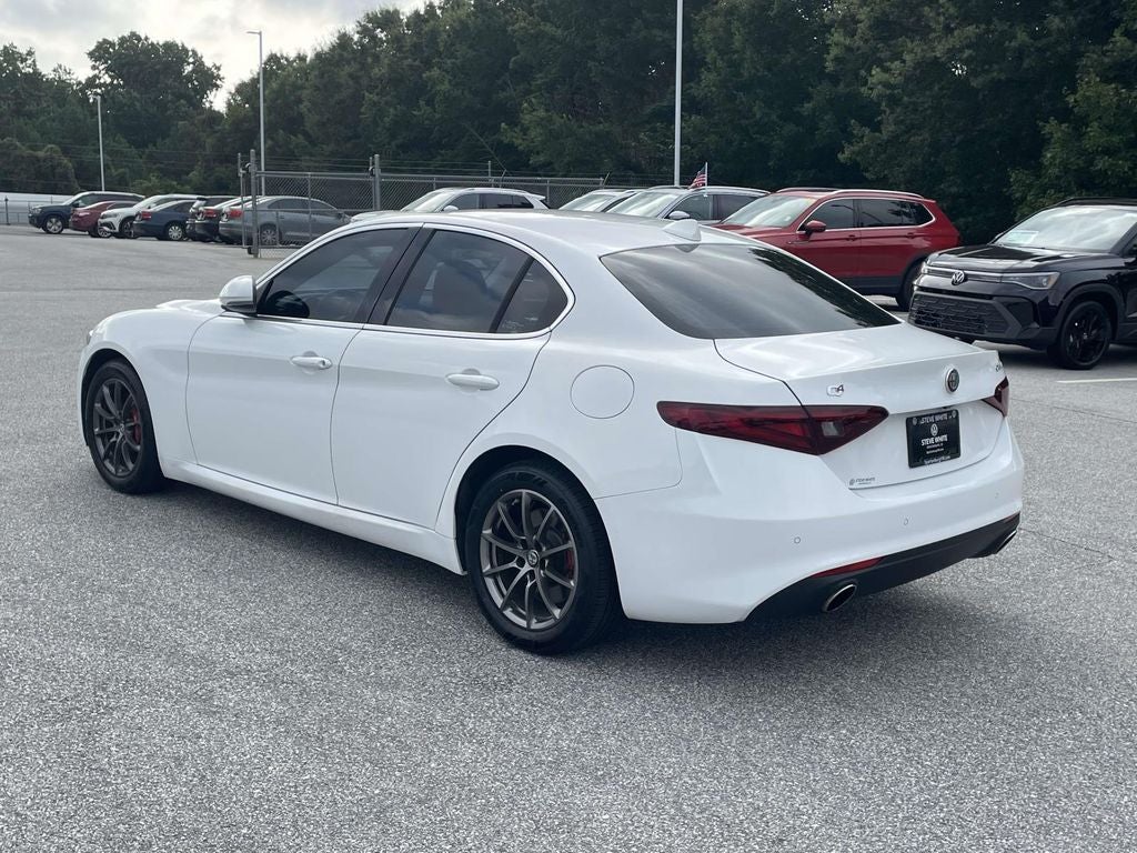 2018 Alfa Romeo Giulia Base