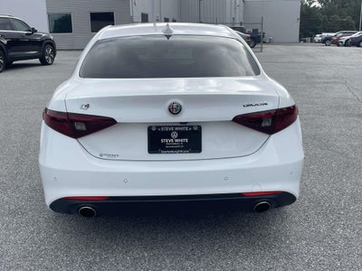 2018 Alfa Romeo Giulia Base