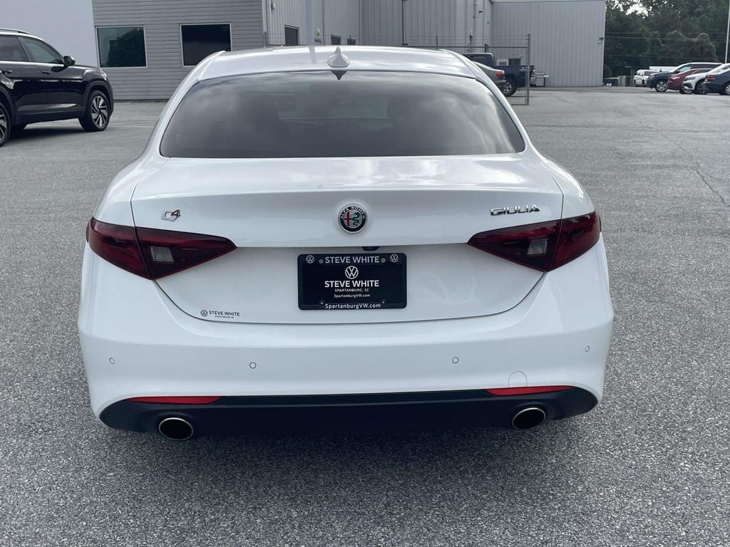 2018 Alfa Romeo Giulia Base