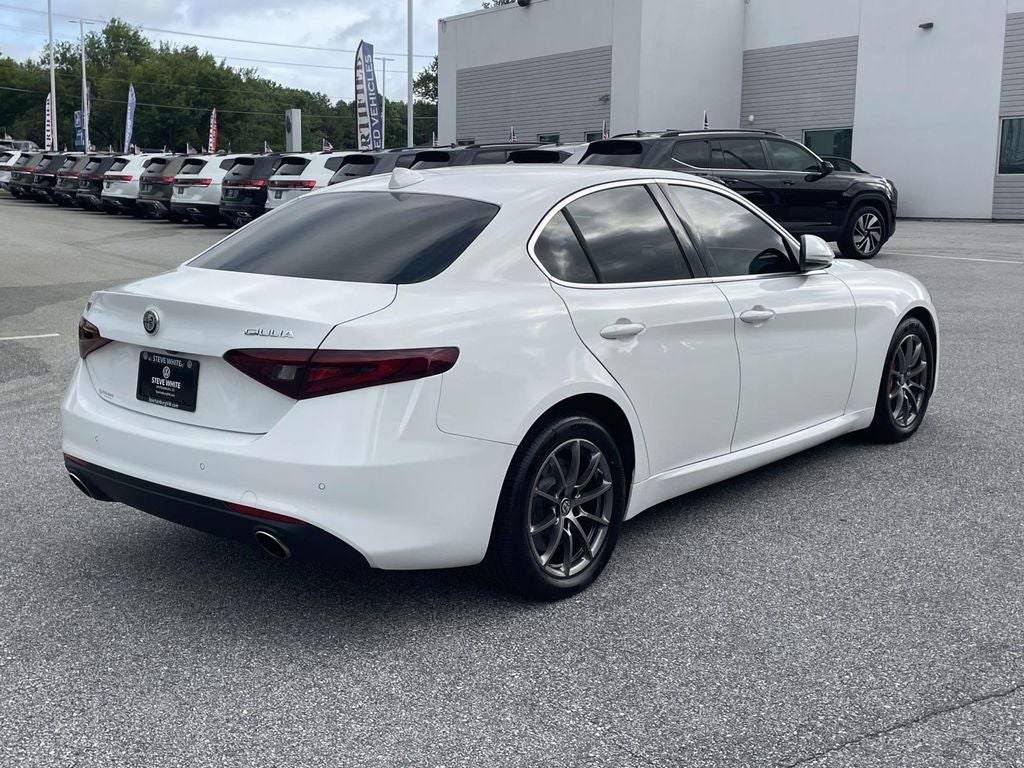 2018 Alfa Romeo Giulia Base
