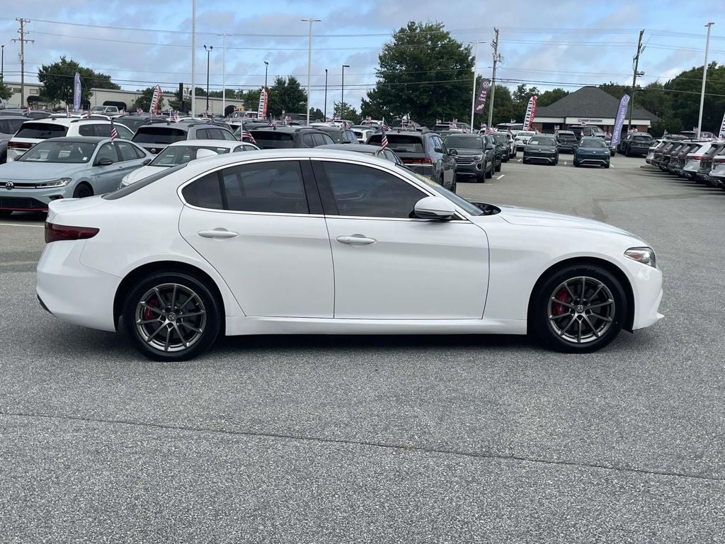 2018 Alfa Romeo Giulia Base